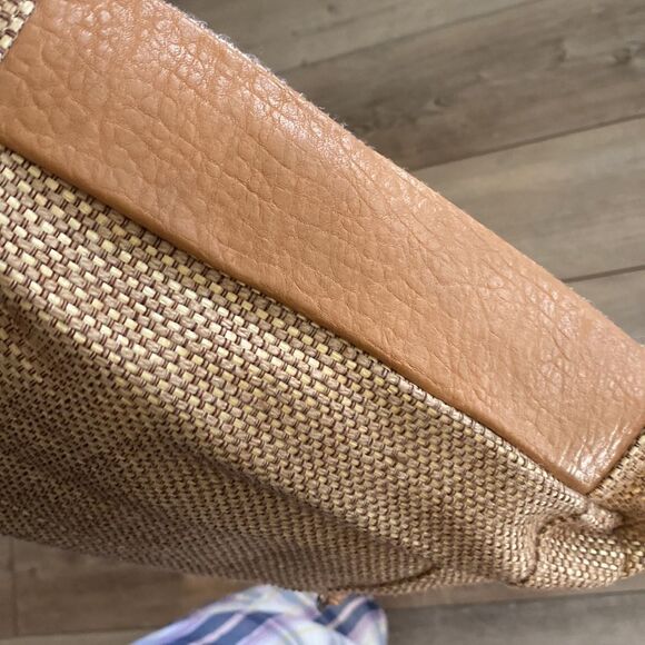 NWOT Relic Purse  - Picture 3 of 7